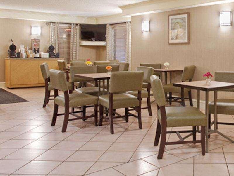 La Quinta Inn By Wyndham Denver Central Εστιατόριο φωτογραφία