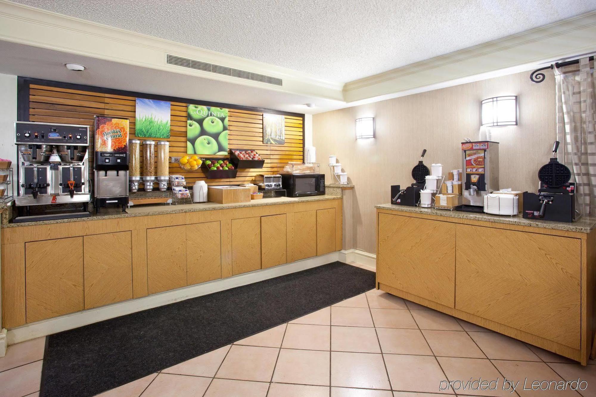La Quinta Inn By Wyndham Denver Central Εξωτερικό φωτογραφία